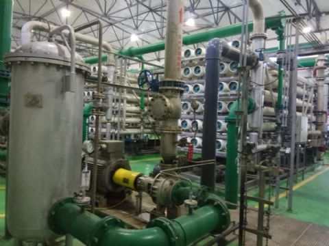 點(diǎn)擊查看詳細(xì)信息<br>標(biāo)題：反滲透裝置 閱讀次數(shù)：3539